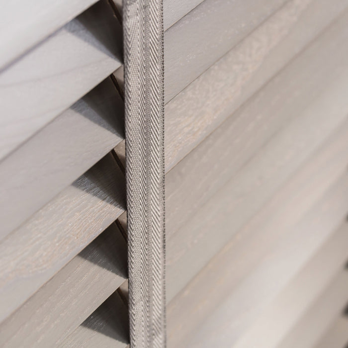 Blinds with Tapes or Not: What's Best?