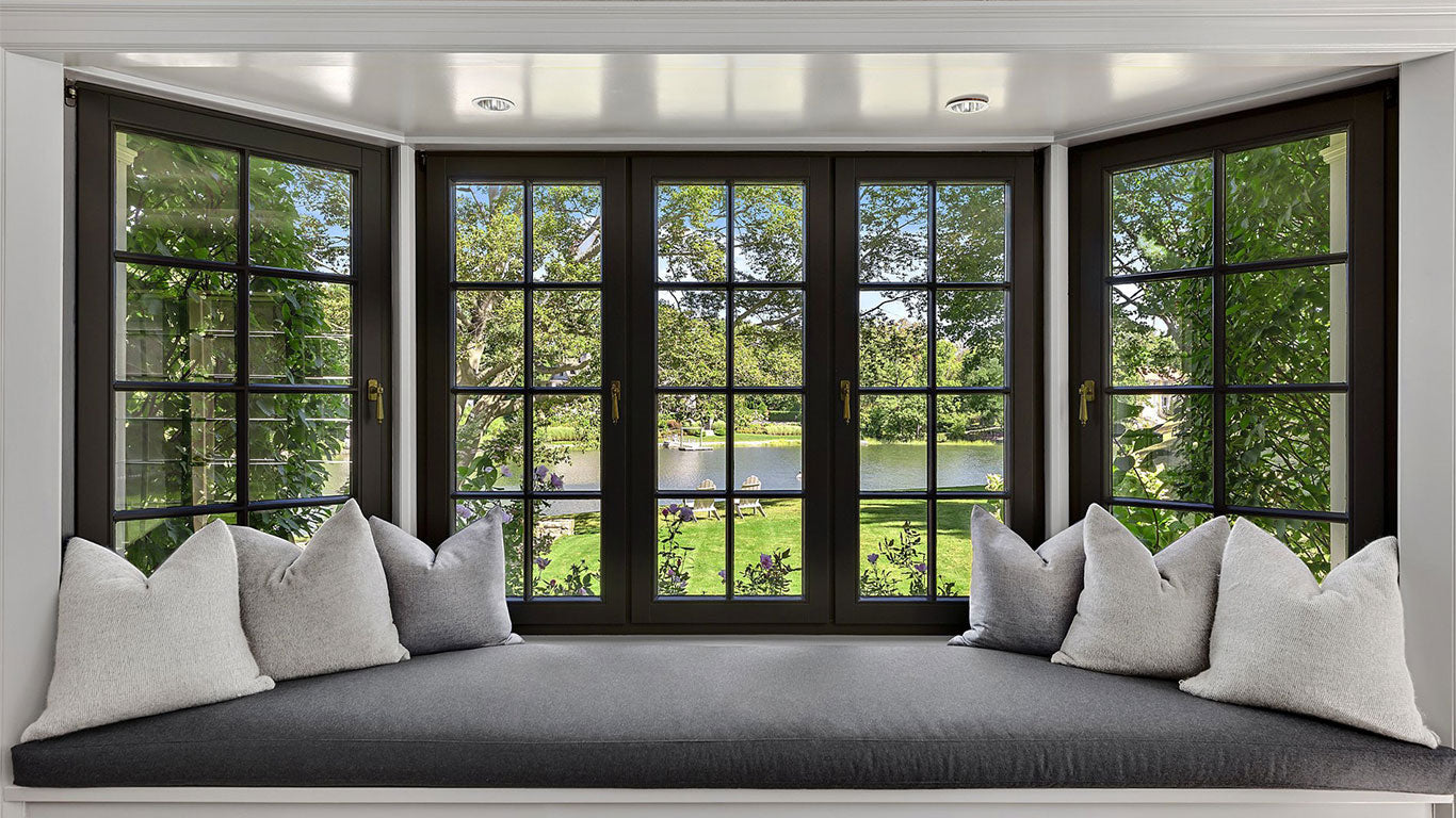50+ Bay Window Ideas to Enjoy That Beautiful View